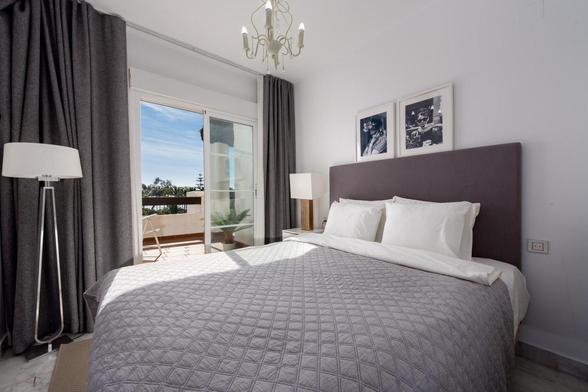Beachfront 3b In Popular Adelfas - San Pedro Appartamento *